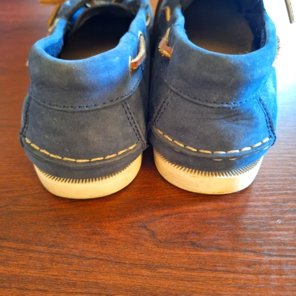 RUGGED SHARK Tan and Blue Suede Boat Shoes with Moccasin Stitching Size 11.5